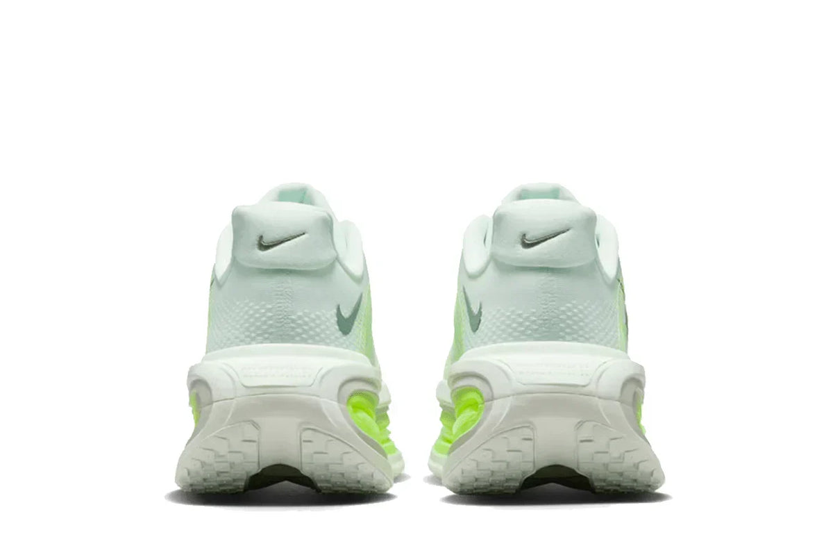 Nike Vomero Premium Barely Volt Green