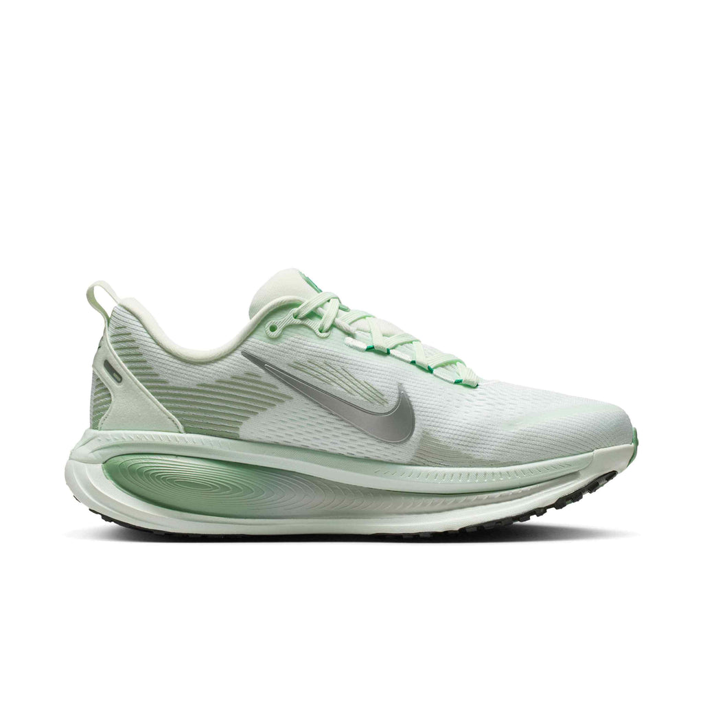 Nike Women'S Road Running Shoes Vomero 18
