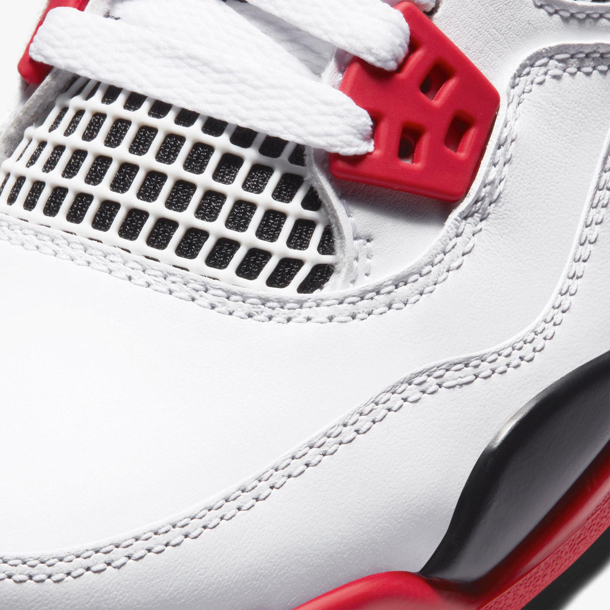 AIR JORDAN 4 RETRO OG GS ‘FIRE RED’