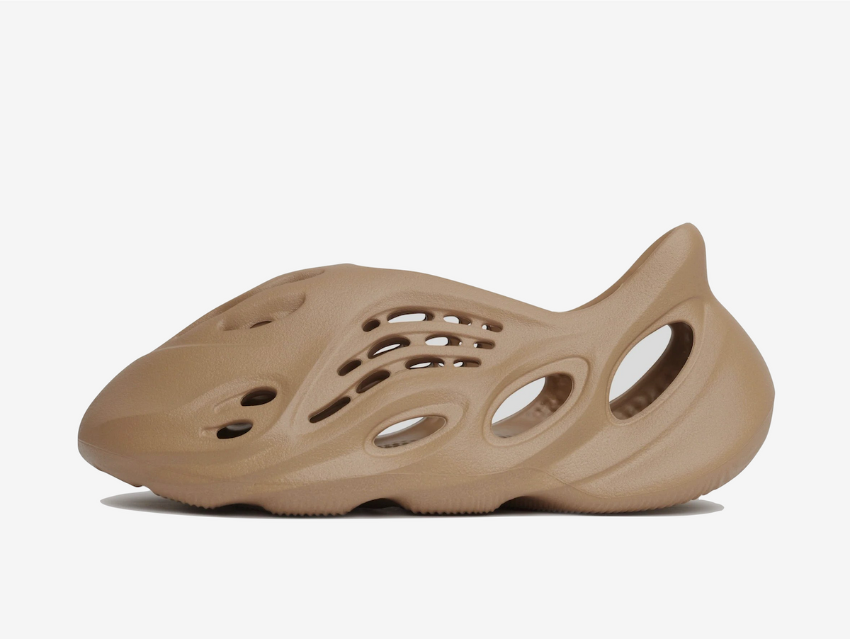 Yeezy Foam RNNR Clay Taupe